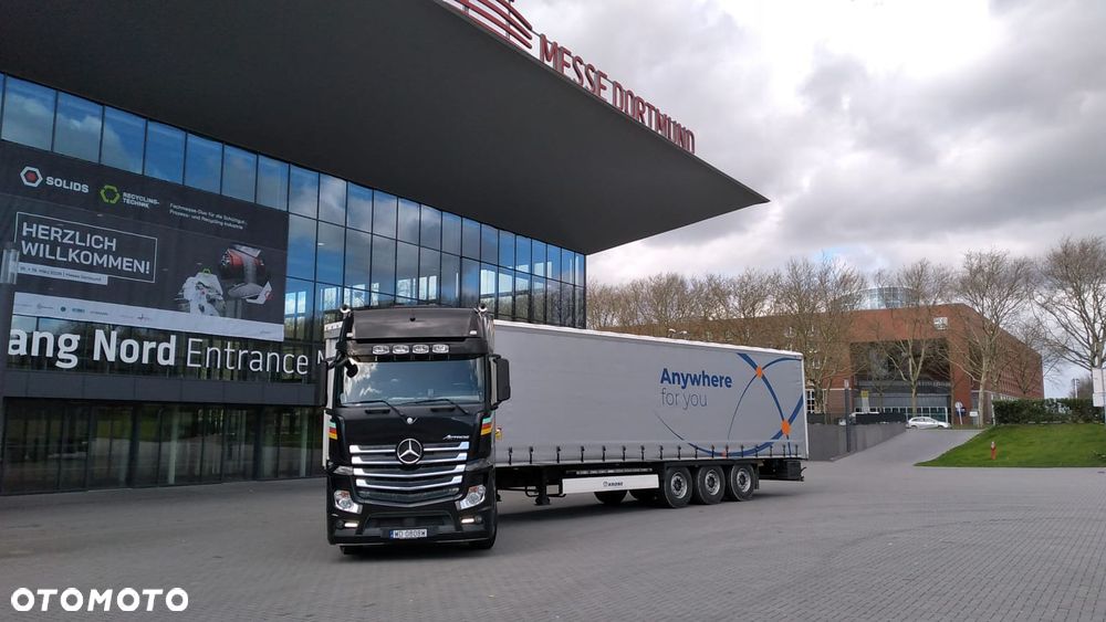 Mercedes-Benz Actros - 1