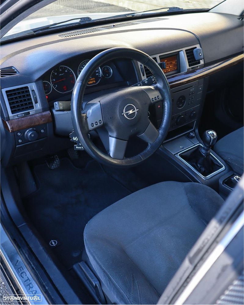 Opel Vectra Caravan 2.2 DTi Elegan. - 4