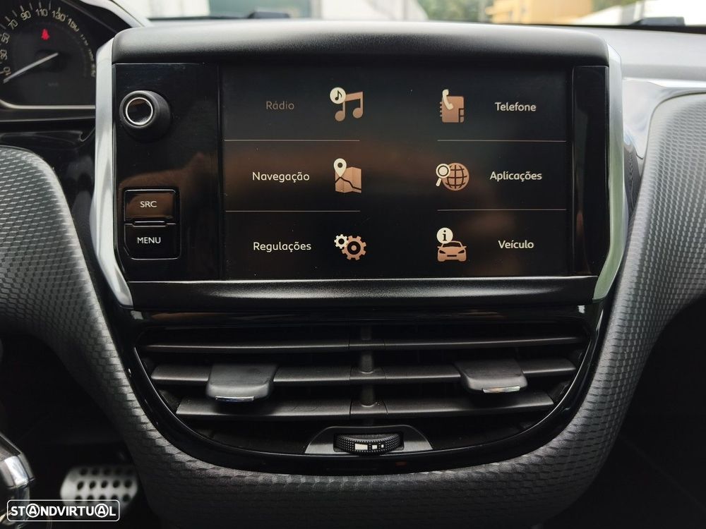 Peugeot 2008 1.2 PureTech Allure EAT6 - 45