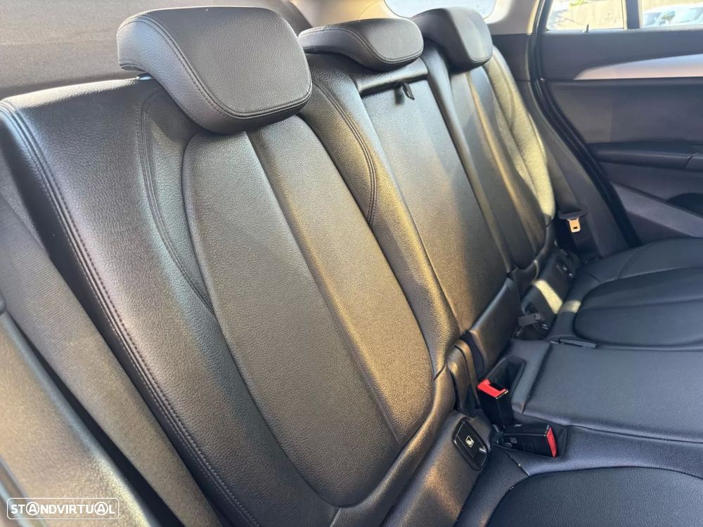 BMW X1 18 d sDrive Line Sport - 47
