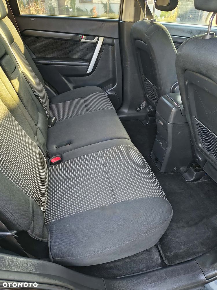 Chevrolet Captiva 2.4 LS 5os - 8
