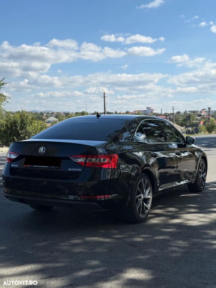 Skoda Superb 2.0 TDI DSG Style - 5