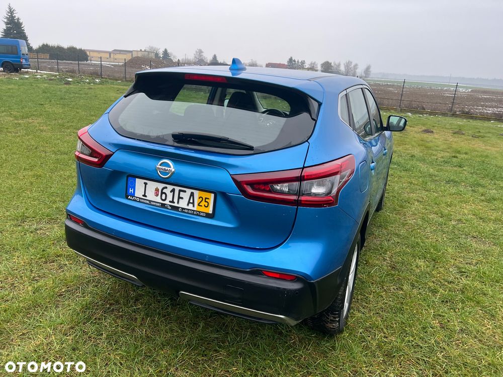 Nissan Qashqai - 12