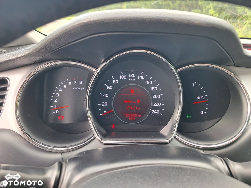 Kia Ceed 1.6 GDI L DCT - 12