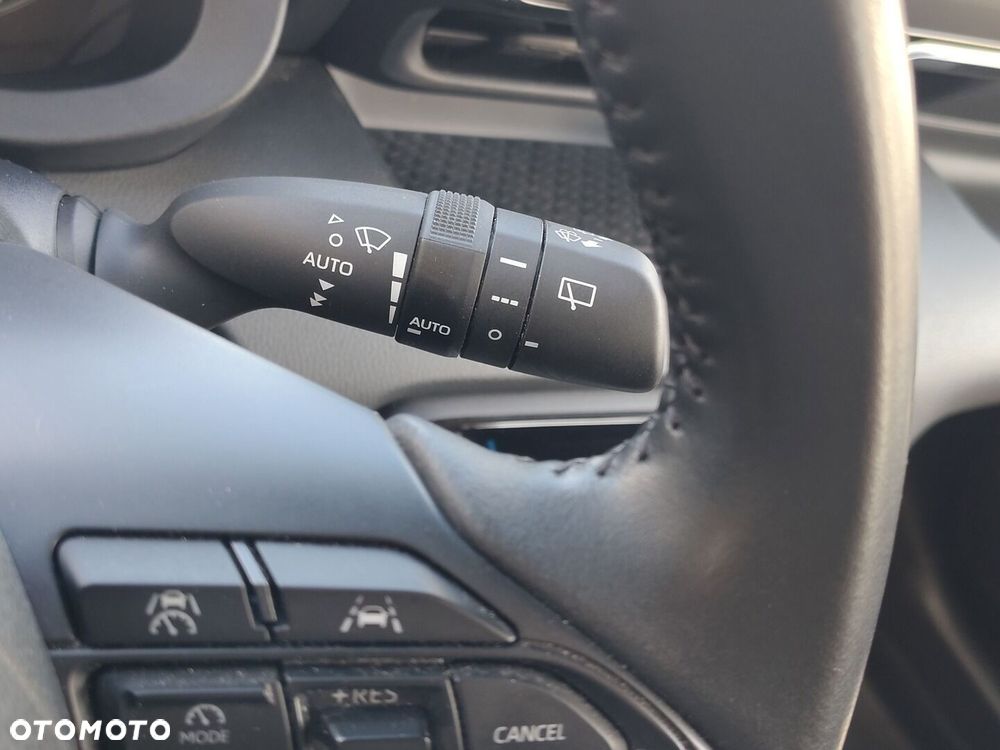 Toyota Yaris - 16