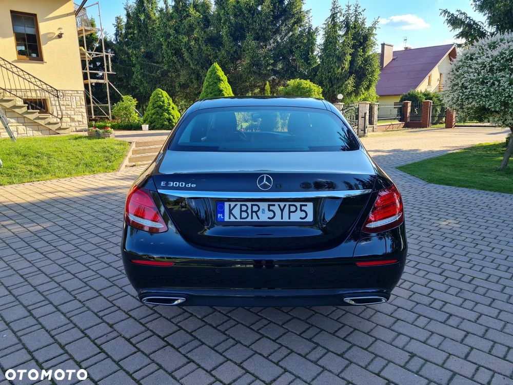 Mercedes-Benz Klasa E 300 de 9G-TRONIC - 5