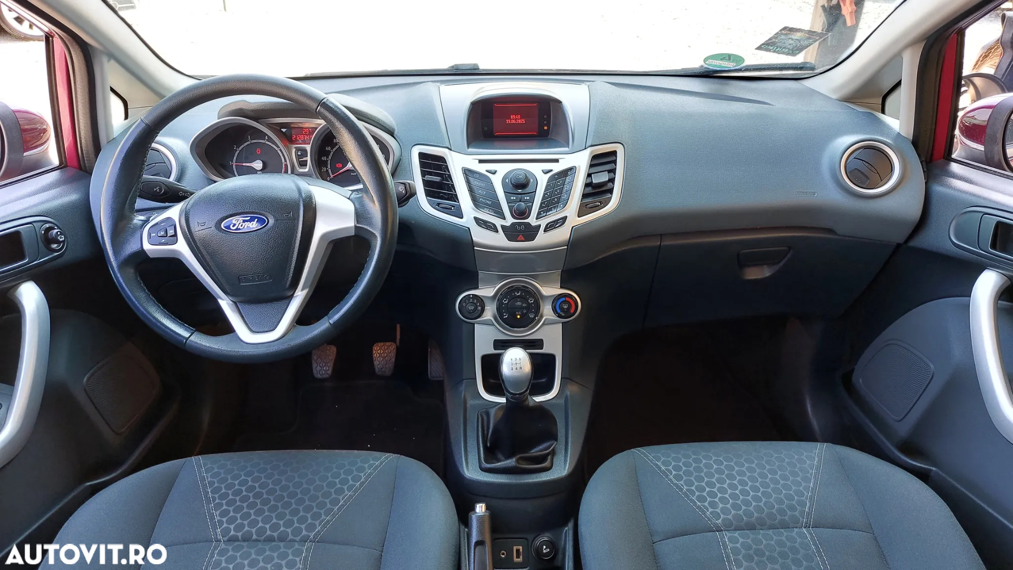 Ford Fiesta 1.4i Titanium - 9