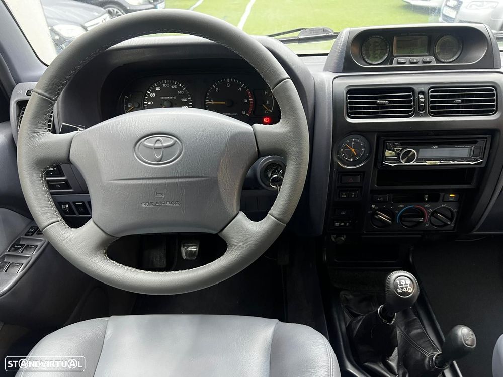 Toyota Land Cruiser 3.0 TD Pack 2 - 22