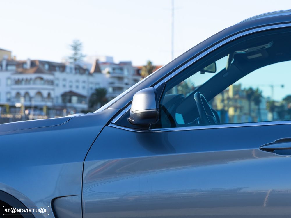 BMW X5 25 d sDrive Comfort 7L - 29