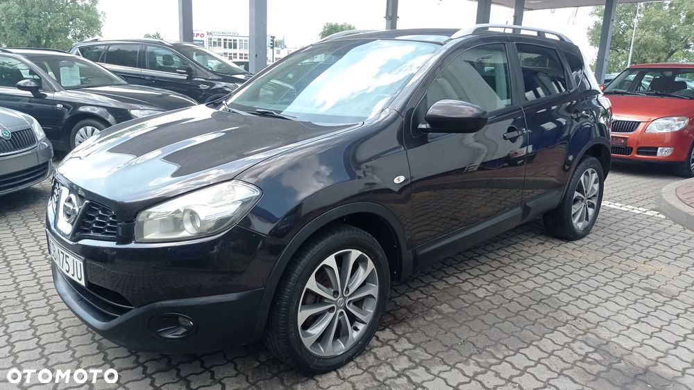 Nissan Qashqai 2.0 dCi DPF tekna - 34