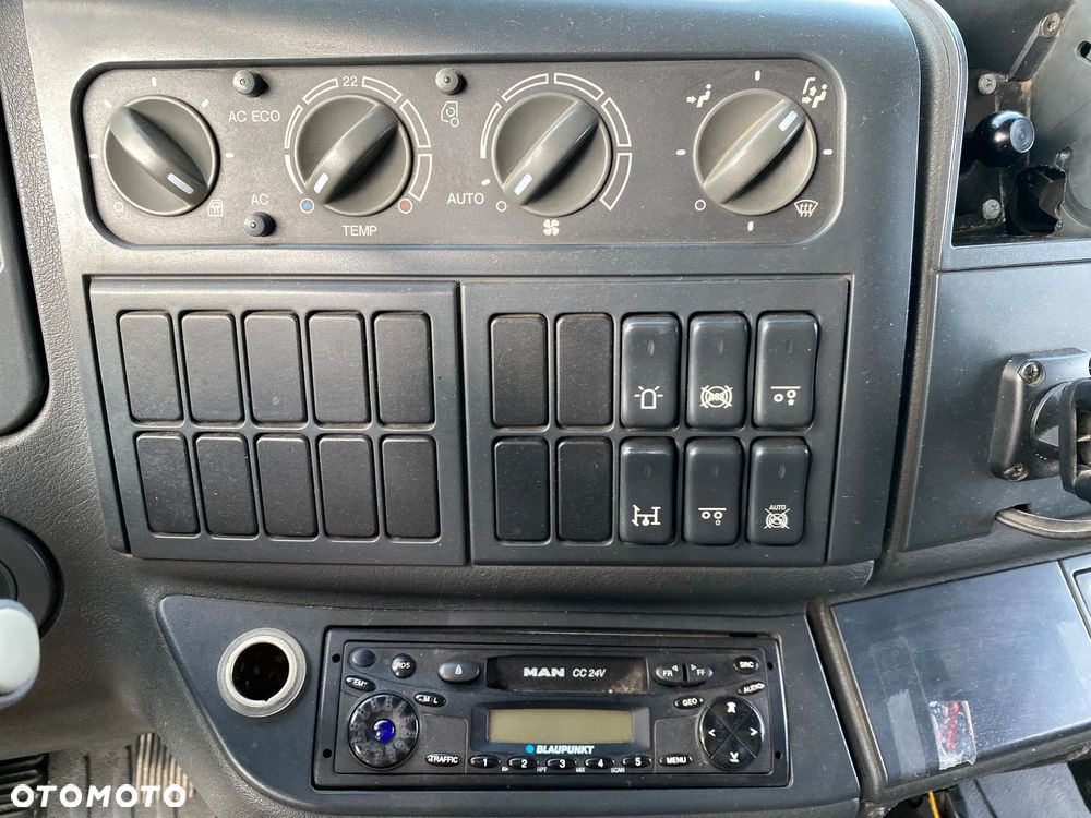 MAN TGA 26.390 / HDS TEREX ATLAS 165.2E / WYSIĘG 123m / PILOT / ROTATOR / BLOKADA MOSTU / SKRĘTNA I PODNOSZONA OŚ / IMPORT FRANCJA - 22