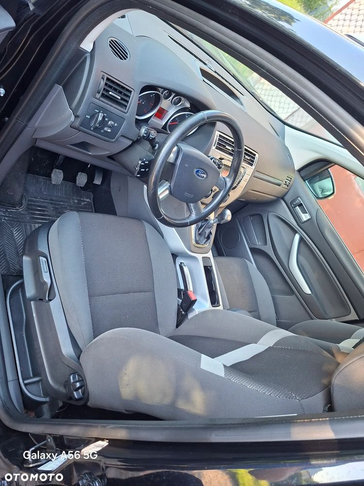 Ford Kuga - 5