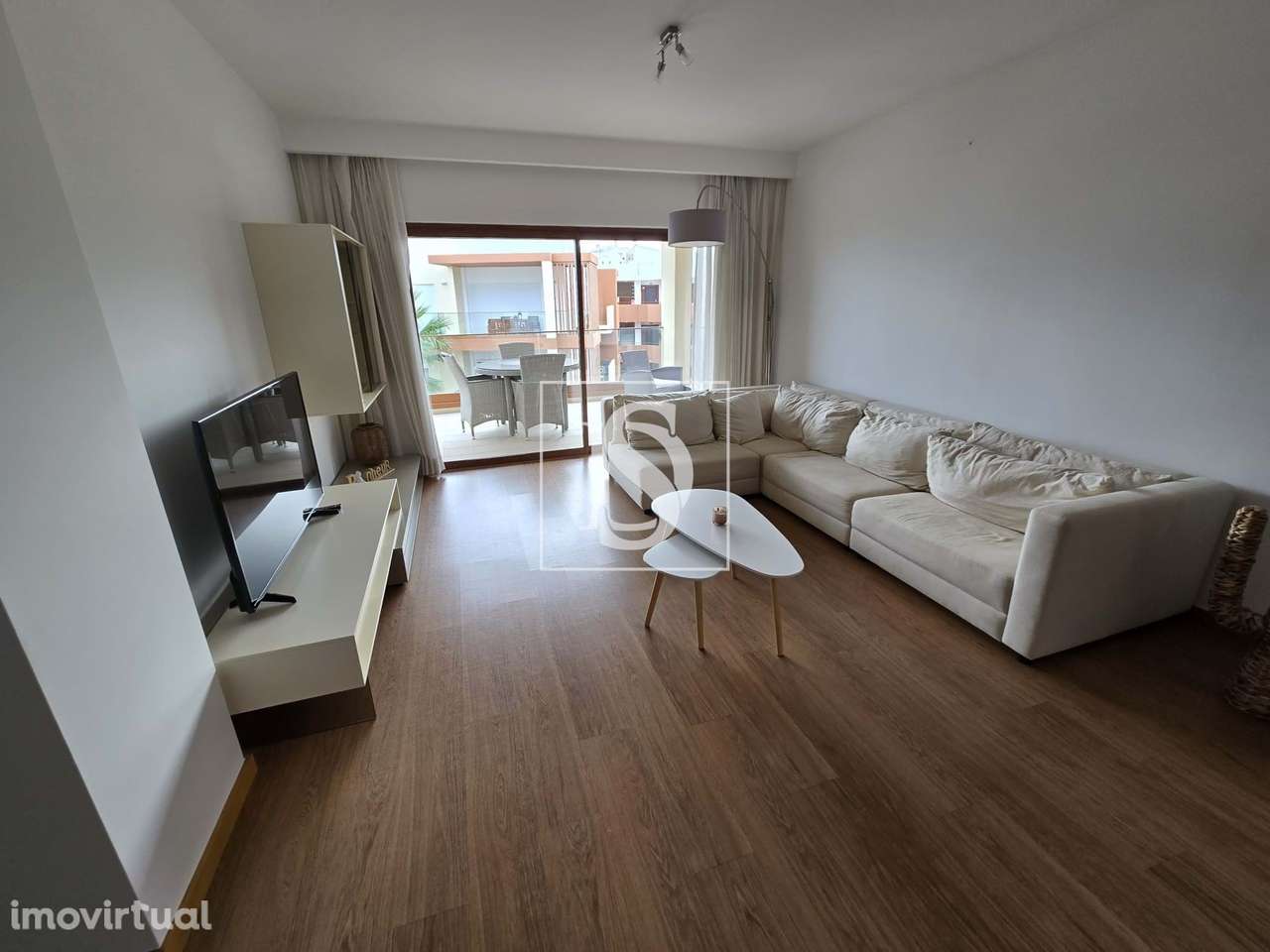Arrenda-se Fabuloso  Apartamento T3 nos Terraços do Rio em  Portimão - Grande imagem: 4/23