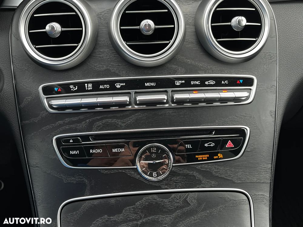 Mercedes-Benz C - 21