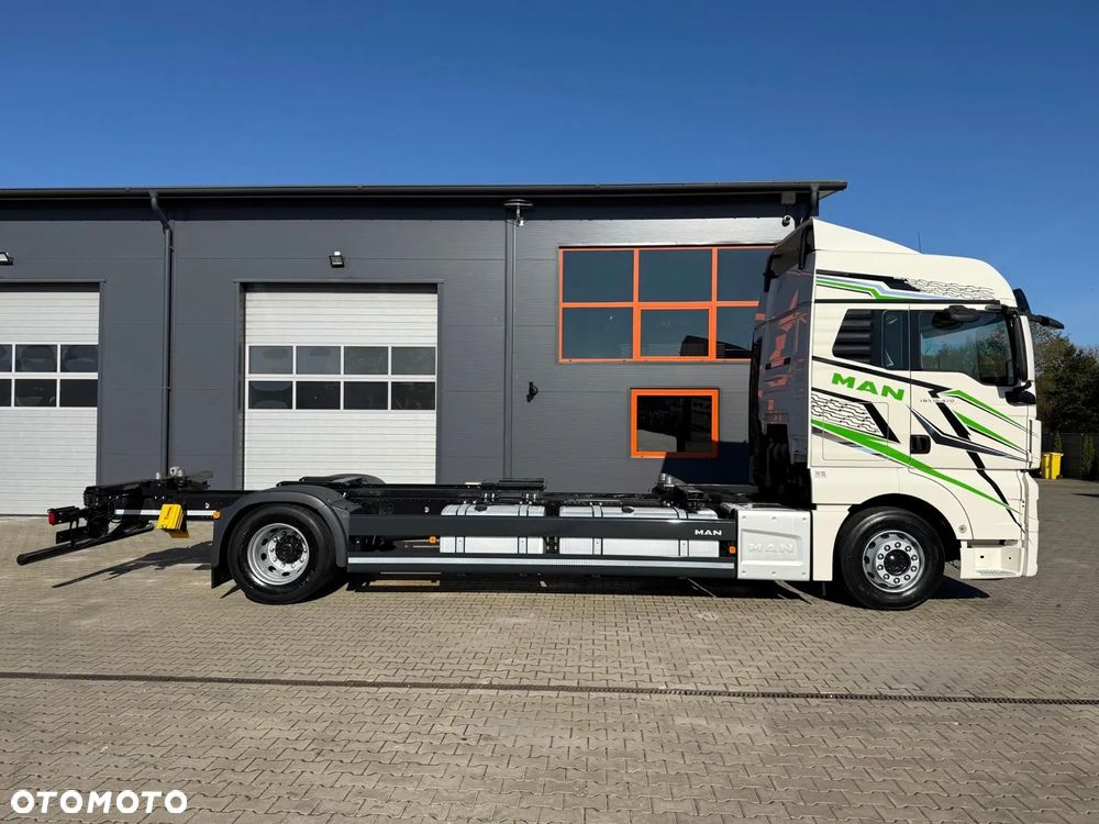 MAN TGX 18.470 // Przebieg 252 tyś. km !!! // Ciężarówka jak nowa // BDF do zabudowy, do żywca, firanka, laweta, pomoc drogowa, chłodnia, kontener - 7