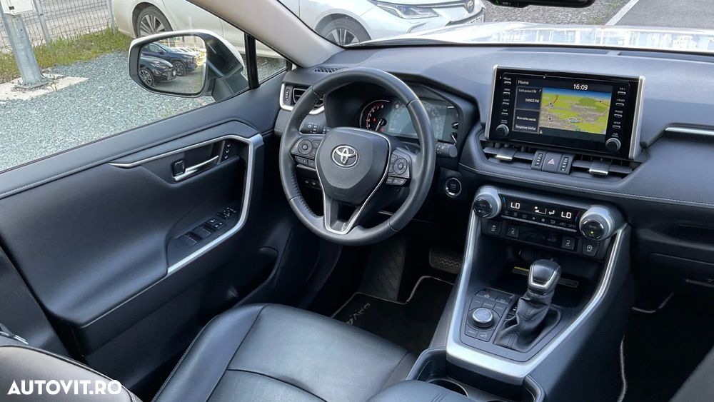 Toyota RAV4 2.0P CVT AWD Luxury - 41