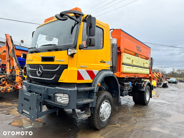 Mercedes-Benz AXOR 1824