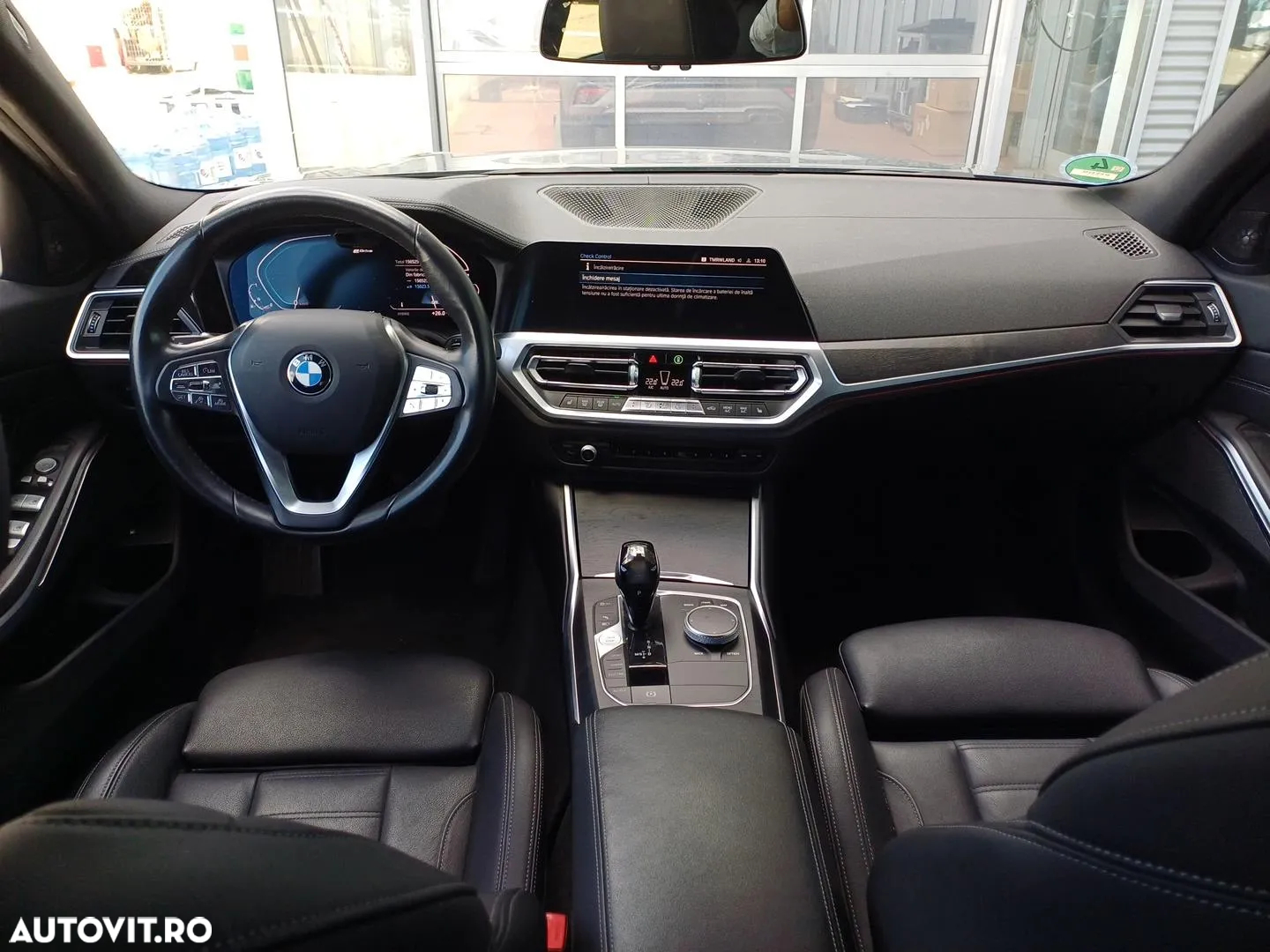 BMW Seria 3 330e Aut. Advantage - 25
