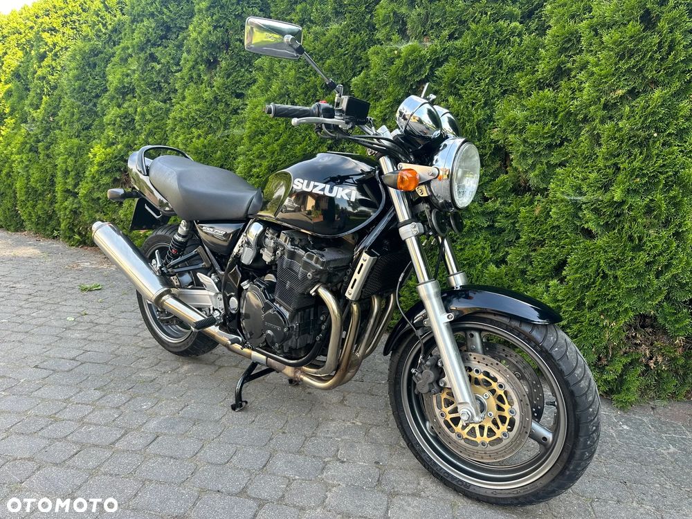 Suzuki GSX - 4