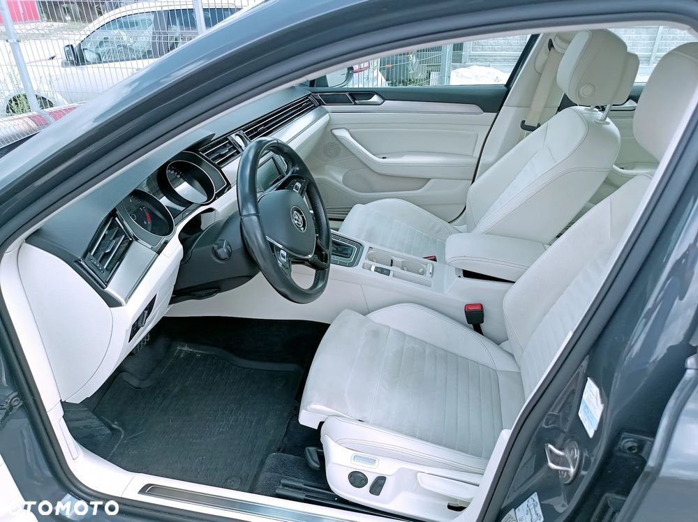 Volkswagen Passat 2.0 TDI BMT Highline DSG - 16