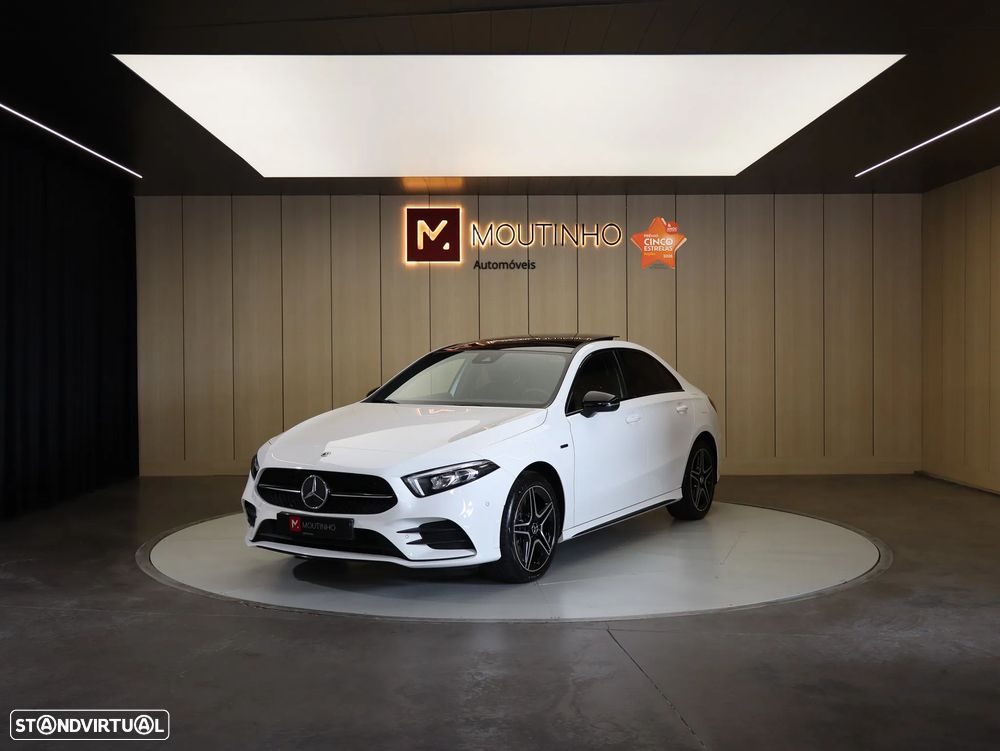 Mercedes-Benz A 250 Limousine e AMG Line - 1