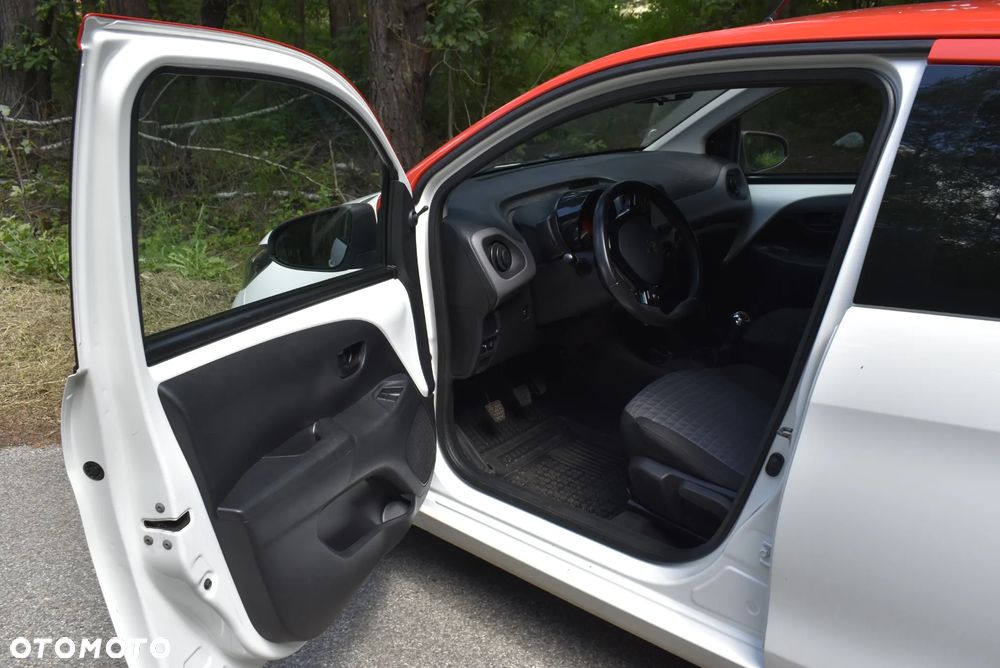 Peugeot 108 - 23