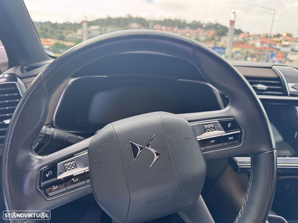 DS DS7 Crossback - 12