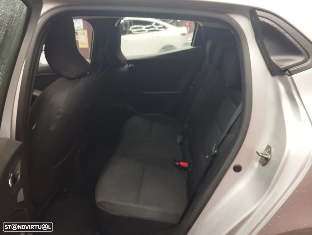 Renault Clio 1.0 TCe Evolution - 10