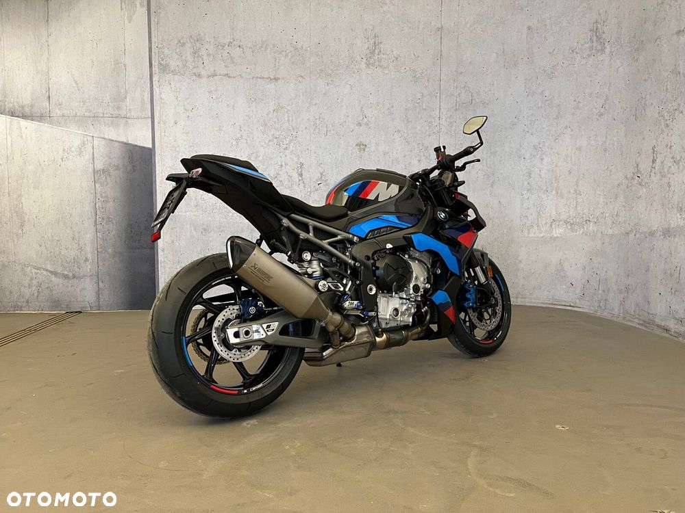 BMW S - 3