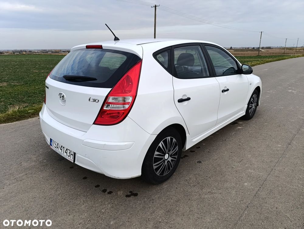 Hyundai i30 1.4 White Edition - 4