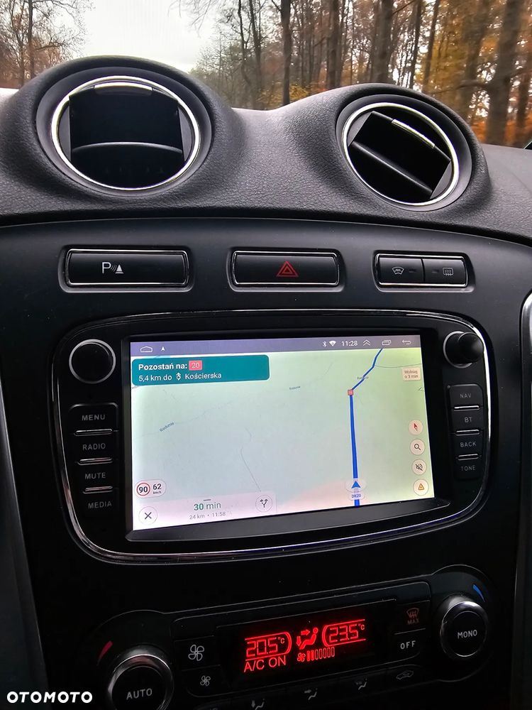 Ford Mondeo Turnier 2.0 TDCi Ambiente - 11