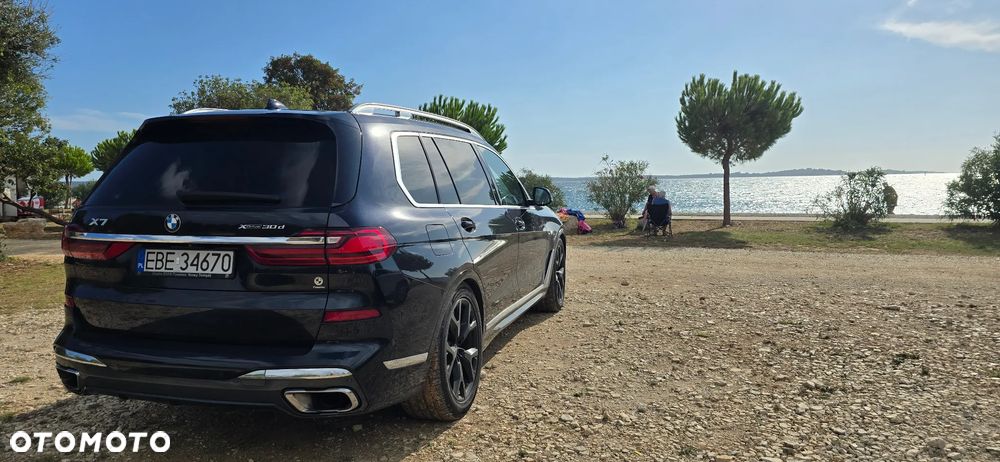 BMW X7 xDrive30d - 23