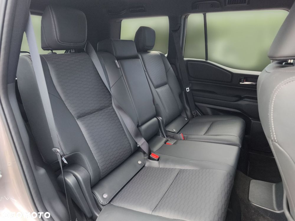 Toyota Land Cruiser LC 2.8 D-4D Executive - 11