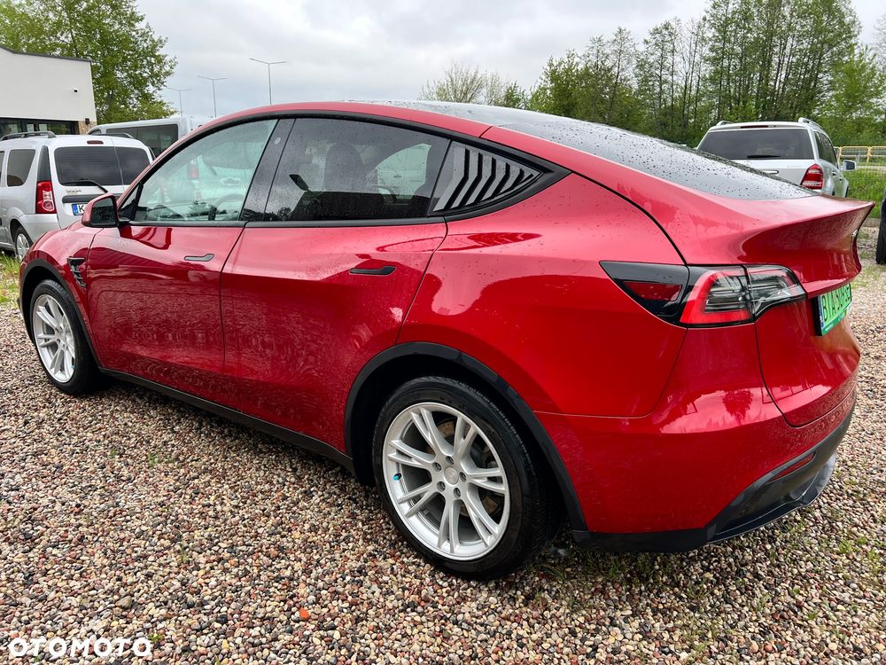 Tesla Model Y Long Range Dual Motor AWD - 7