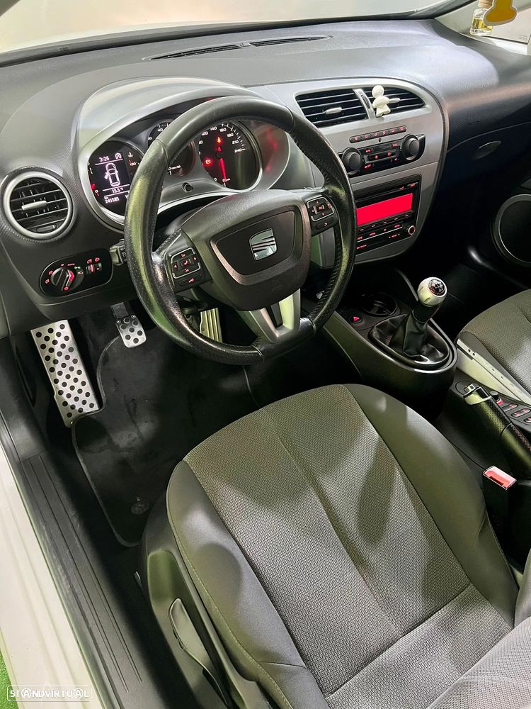 SEAT Leon 1.6 TDI E-Eco.Style Start/Stop - 9