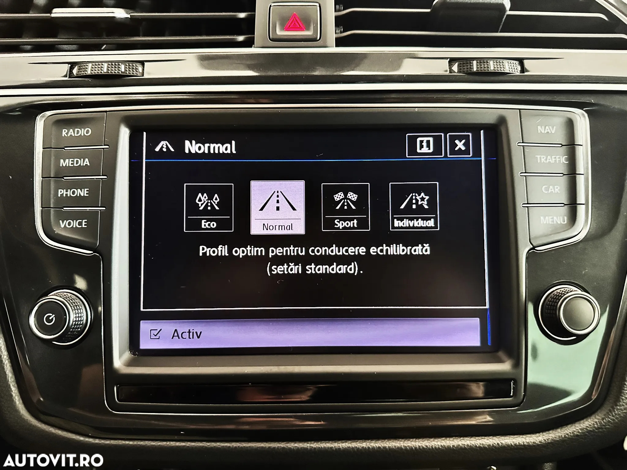Volkswagen Tiguan 2.0 TDI SCR 4MOTION DSG R-Line - 21