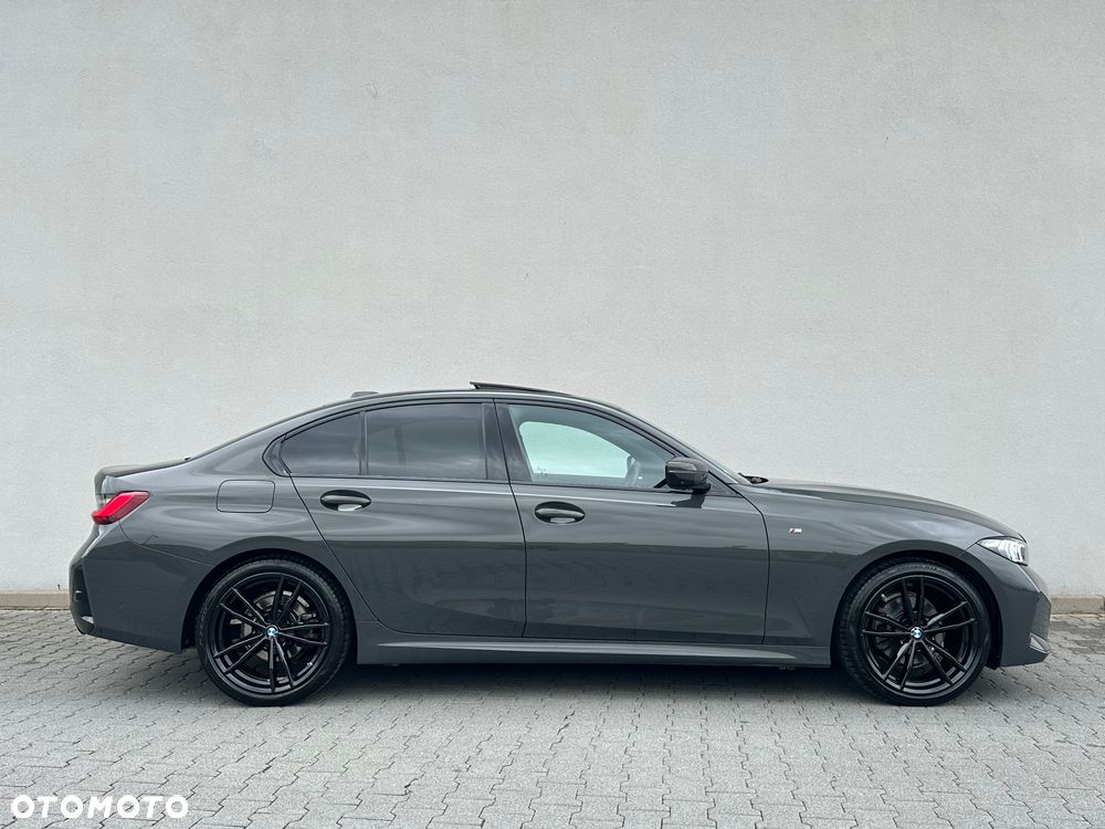 BMW Seria 3 320d xDrive M Sport - 16