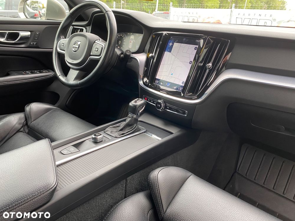 Volvo V60 D4 Geartronic Summum - 6
