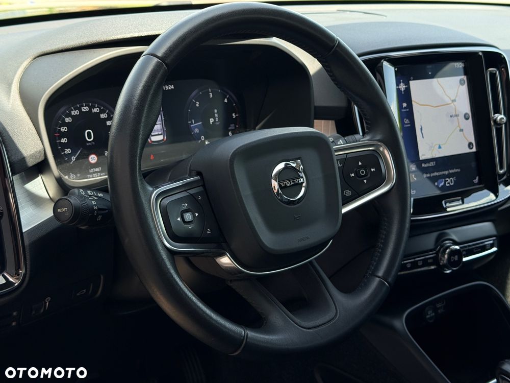 Volvo XC 40 D4 AWD Geartronic Momentum Pro - 13