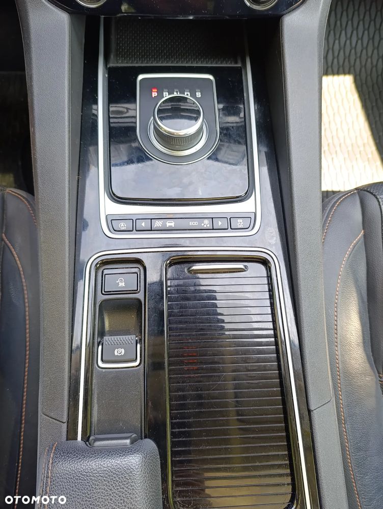 Jaguar F-Pace 2.0 i4P AWD Prestige - 12