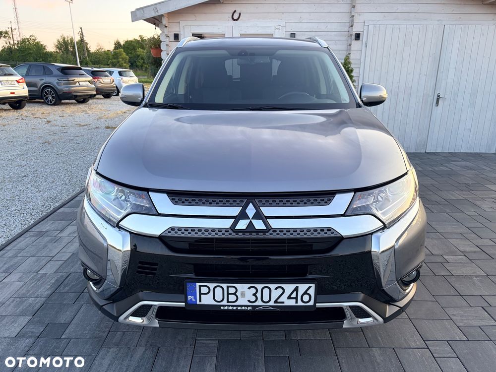 Mitsubishi Outlander 2.0 2WD Active - 2