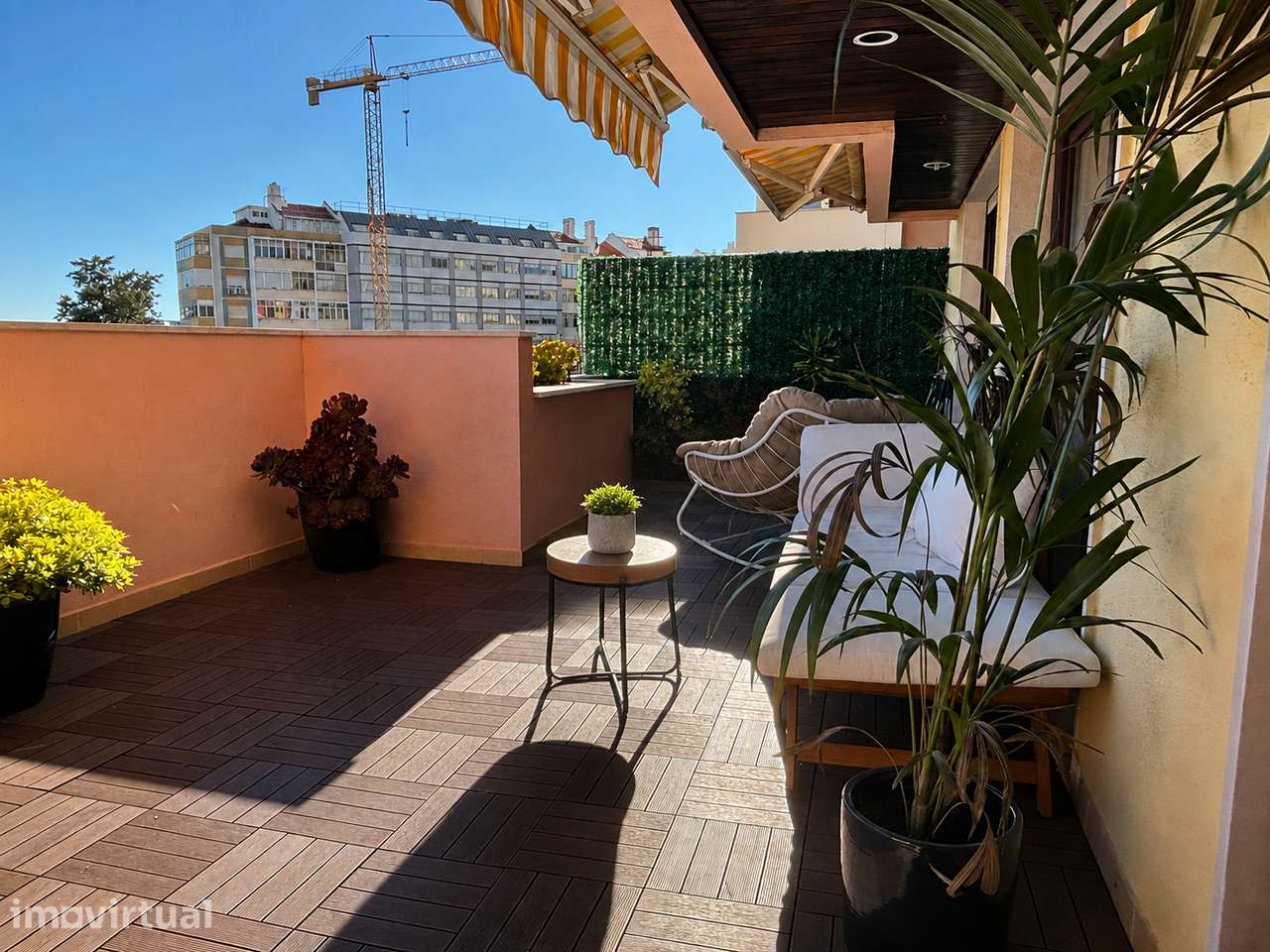 T3 em Telheiras renovado com Terraços e vista desafogada sobre Lisboa - Grande imagem: 4/15