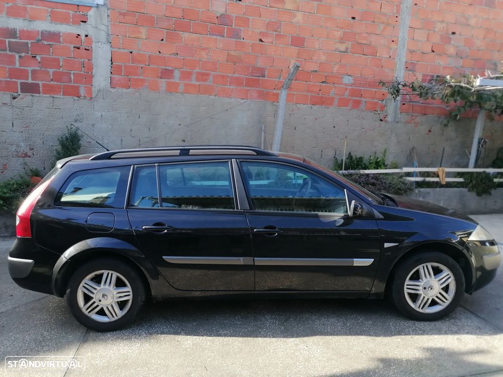 Renault Mégane Break 1.9 dCi Dynamique Luxe - 4