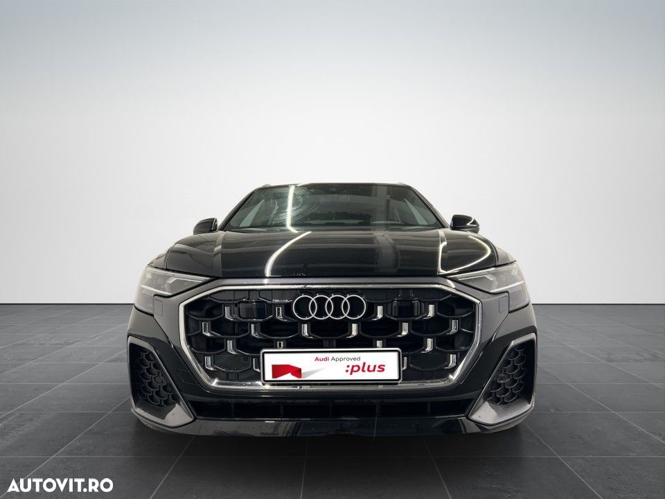 Audi Q8 - 2