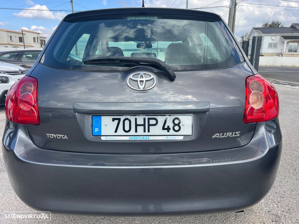 Toyota Auris - 12
