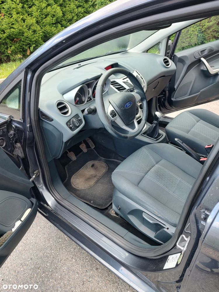 Ford Fiesta 1.6 TDCi Titanium - 11