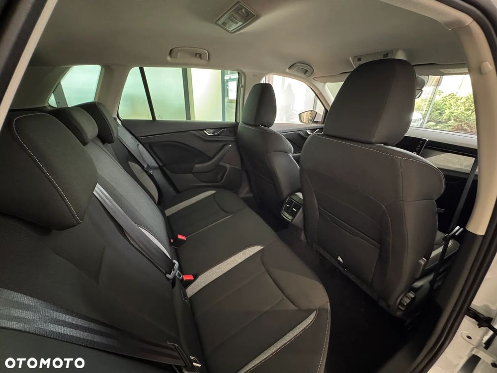 Skoda Kamiq 1.5 TSI Drive DSG - 24