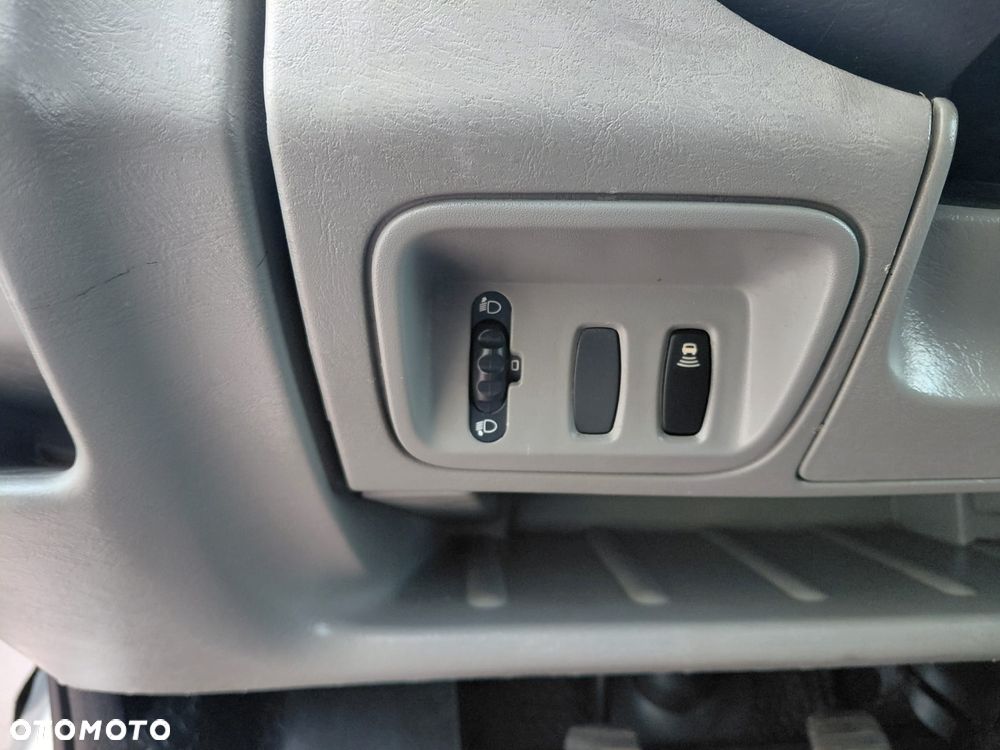 Opel VIVARO - 26