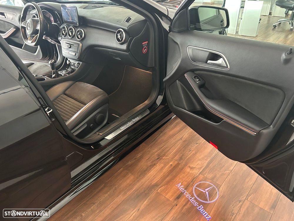 Mercedes-Benz A 200 d AMG Line - 22