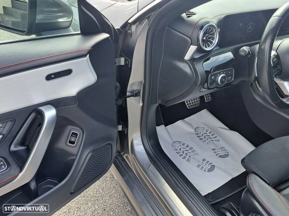 Mercedes-Benz CLA 180 d Shooting Brake AMG Line Aut. - 19